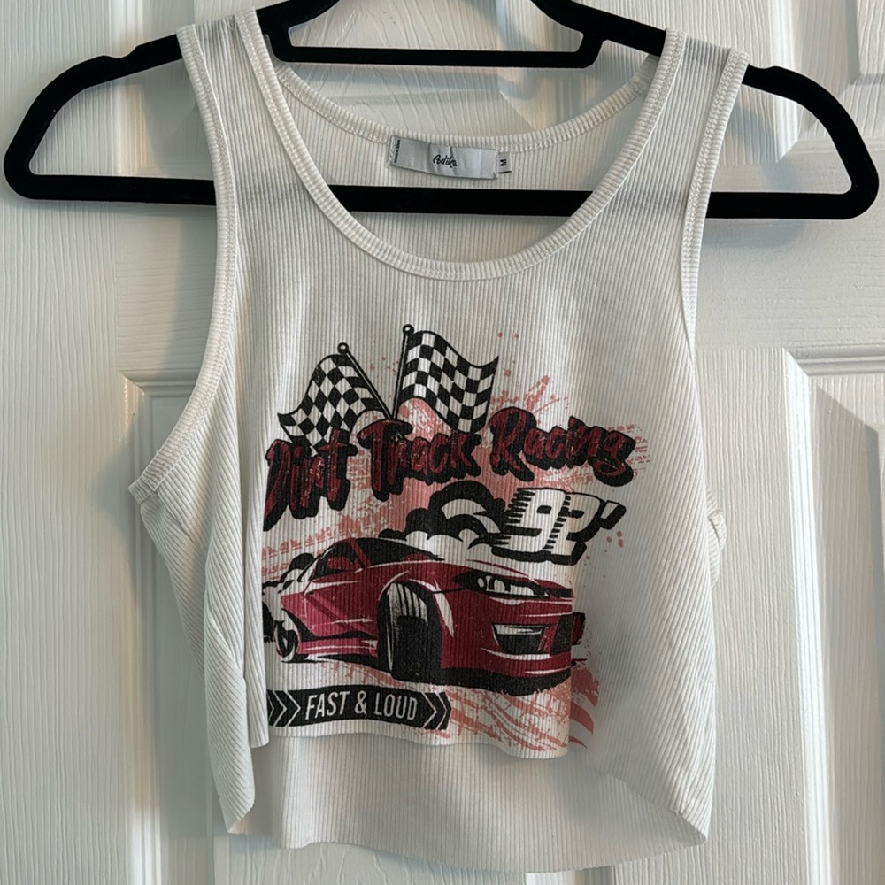 Cropped graphic tank